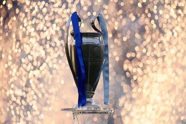 Cara Memenuhi Syarat untuk Turnamen yang Diselenggarakan UEFA